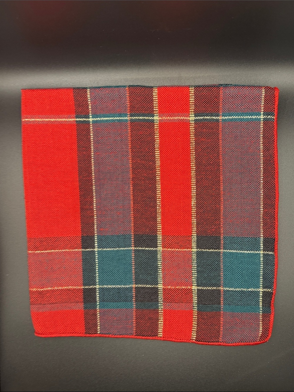 Vintage Christmas Plaid Dinner Napkins- Set of 12